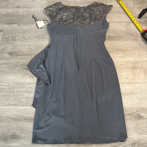 Alex Evenings Grey Cocktail Knee Length Cap Sleeve Dress Women's 8 NWT - Picture 6 of 9